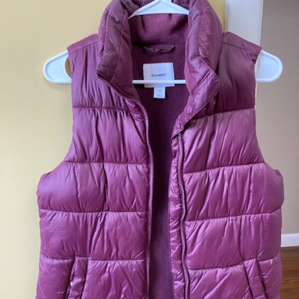 Old Navy Maroon Puffer Vest XS